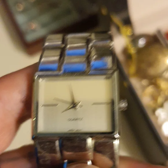 Watch - Picture 2 of 2